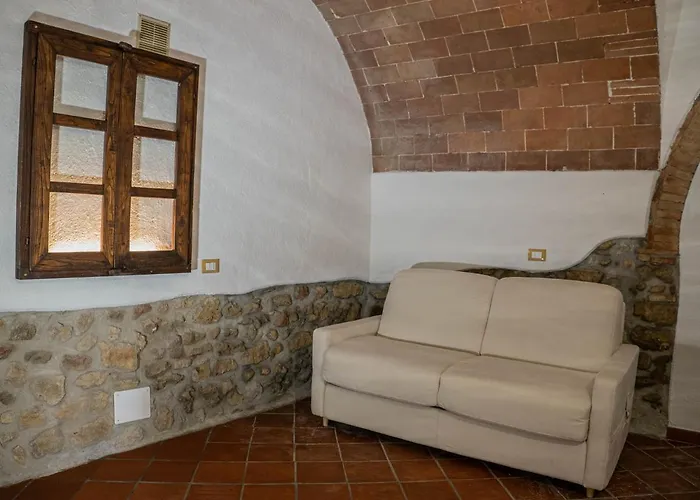 Апартаменты Podere Mona *