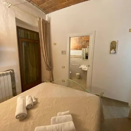 Podere Mona Lägenhet *